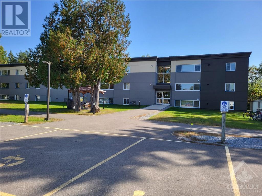 25 Tamarack Street Unit#103, Deep River, Ontario  K0J 1P0 - Photo 4 - 1416141