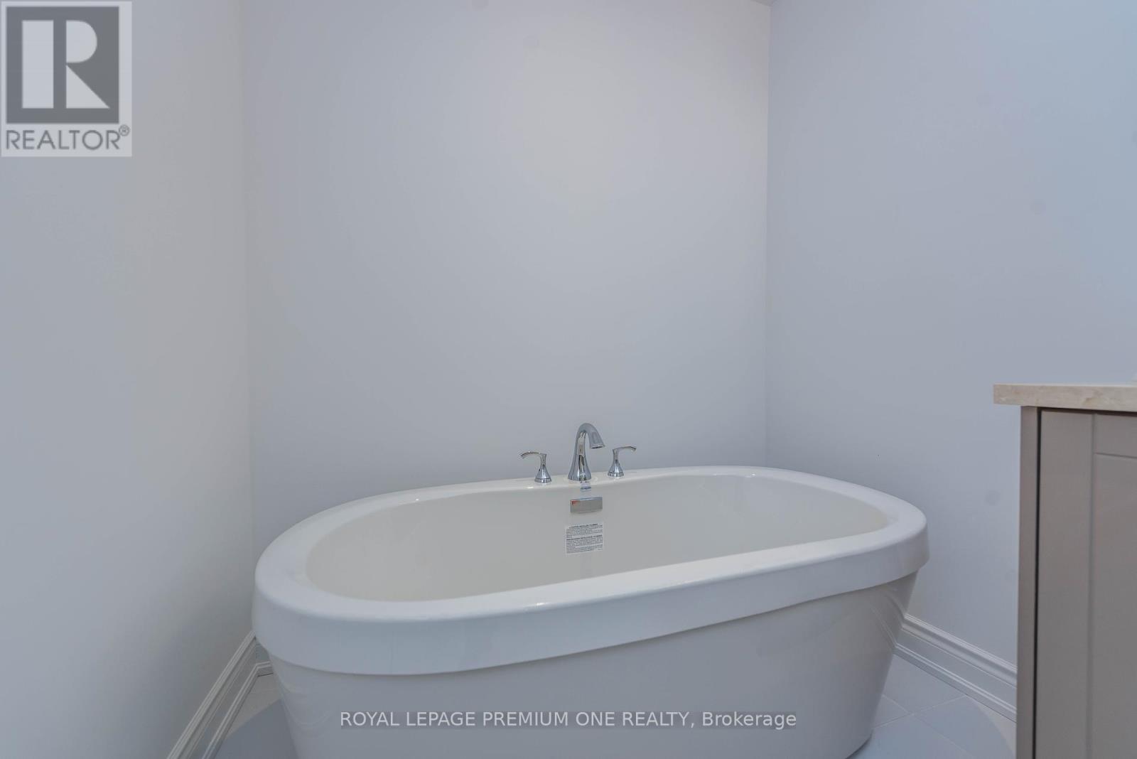 149 - 55 Lunar Crescent, Mississauga, Ontario  L5M 2R2 - Photo 25 - W9388160