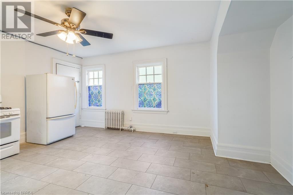 162 Chatham Street, Brantford, Ontario  N3S 4G4 - Photo 34 - 40657758