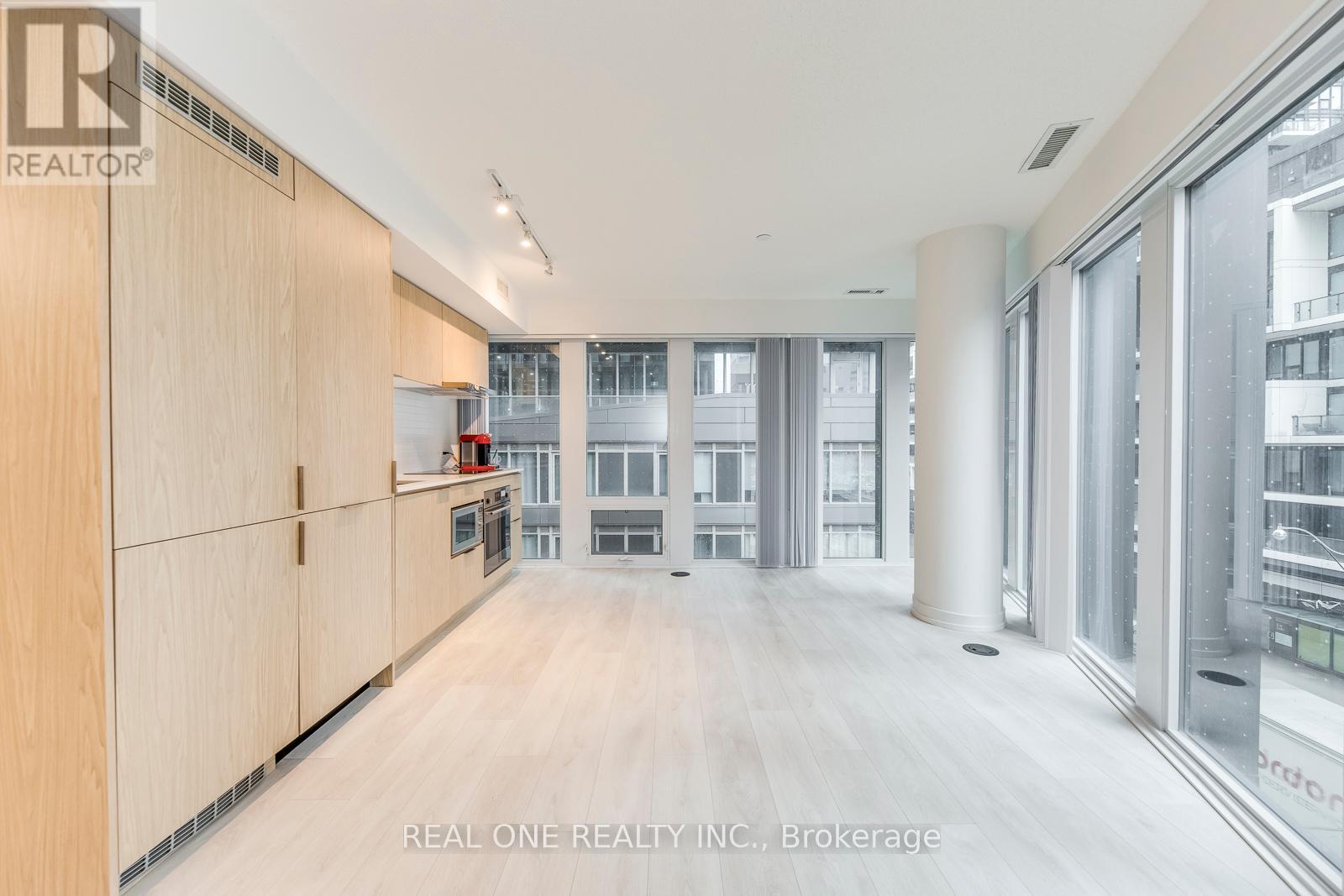 Property at 303 - 60 SHUTER STREET image 5