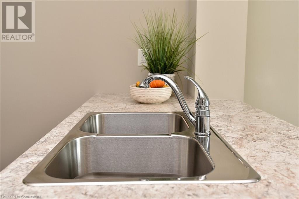 101 Shoreview Place Unit# 214, Stoney Creek, Ontario  L8E 0K3 - Photo 14 - 40661917