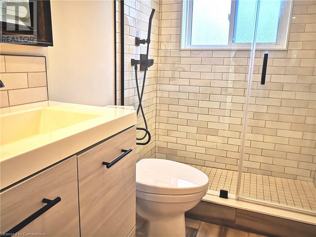 19 Hamilton St Street Unit# 5, St. Thomas, Ontario  N5P 2S7 - Photo 12 - 40662011