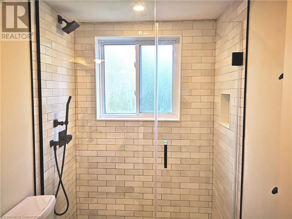 19 Hamilton St Street Unit# 5, St. Thomas, Ontario  N5P 2S7 - Photo 13 - 40662011