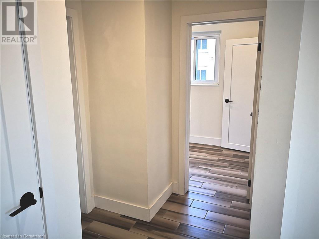 19 Hamilton St Street Unit# 5, St. Thomas, Ontario  N5P 2S7 - Photo 7 - 40662011