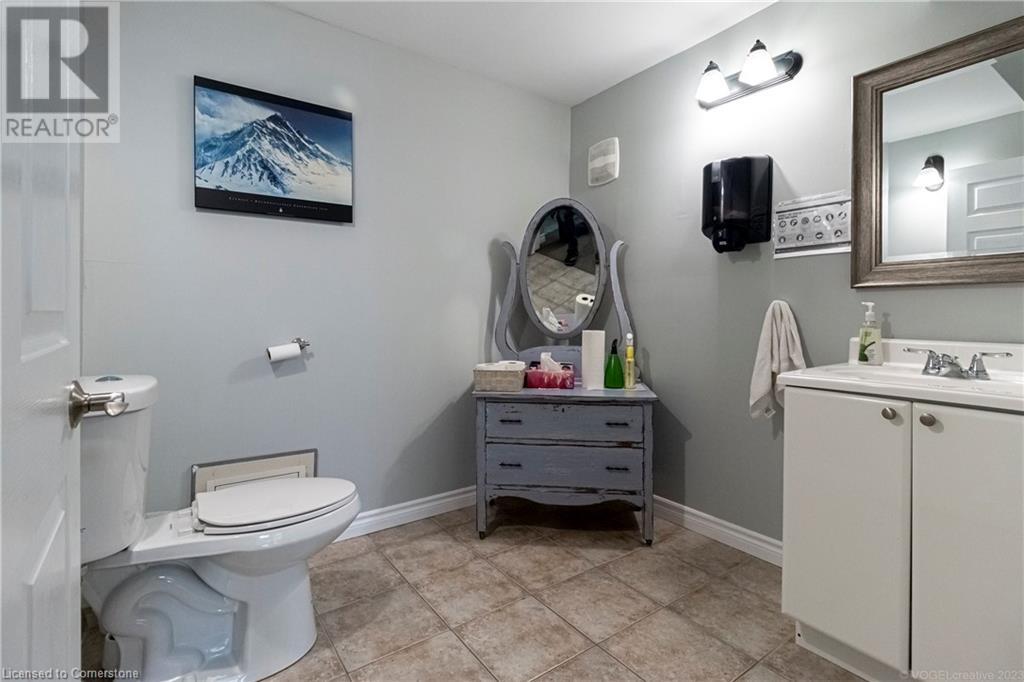 868 King Street W, Hamilton, Ontario  L8S 1K3 - Photo 12 - 40661598