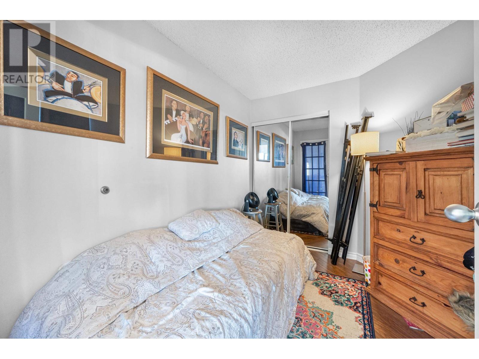 Listing Picture 23 of 28 : 1202 1625 HORNBY STREET, Vancouver / 溫哥華 - 魯藝地產 Yvonne Lu Group - MLS Medallion Club Member