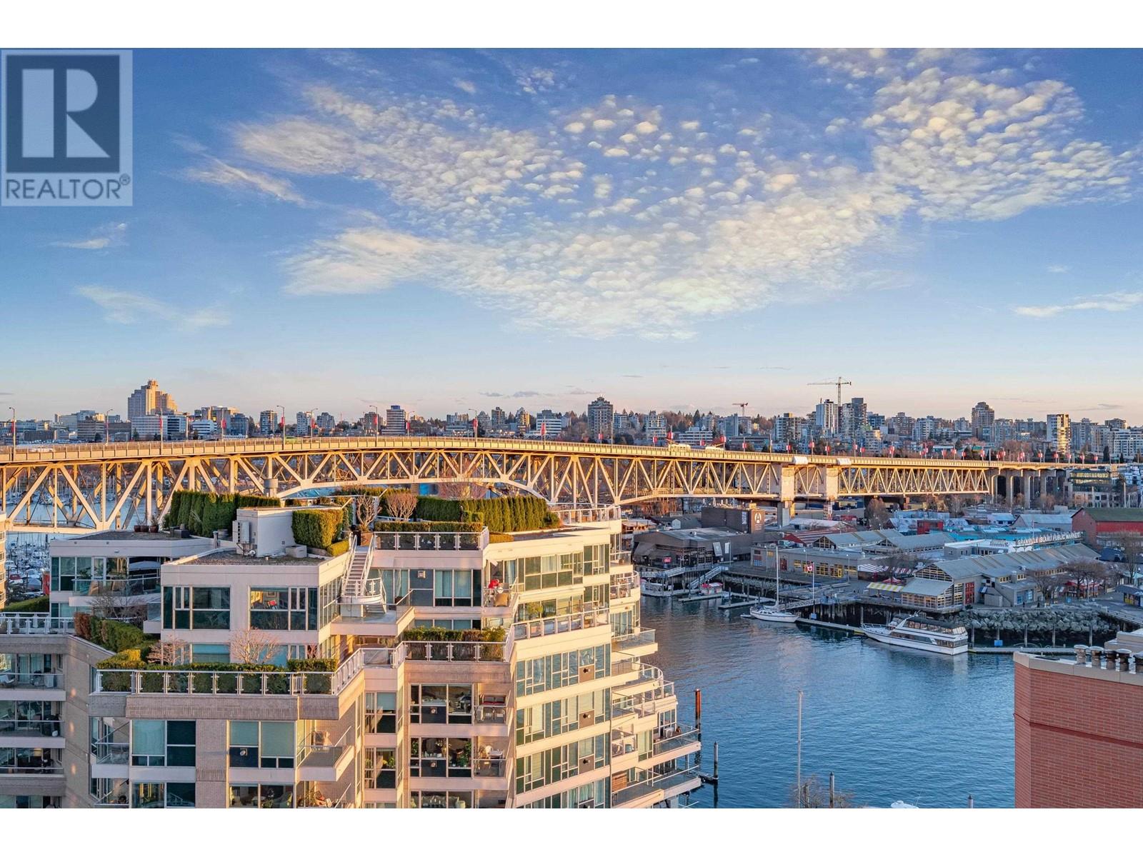 Listing Picture 26 of 28 : 1202 1625 HORNBY STREET, Vancouver / 溫哥華 - 魯藝地產 Yvonne Lu Group - MLS Medallion Club Member