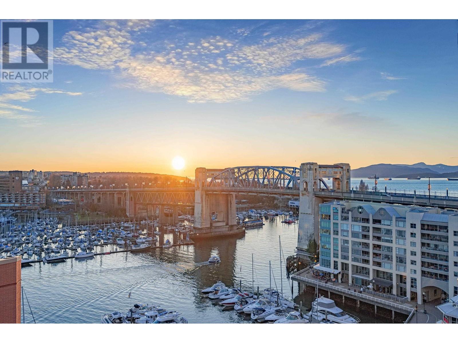 Listing Picture 27 of 28 : 1202 1625 HORNBY STREET, Vancouver / 溫哥華 - 魯藝地產 Yvonne Lu Group - MLS Medallion Club Member