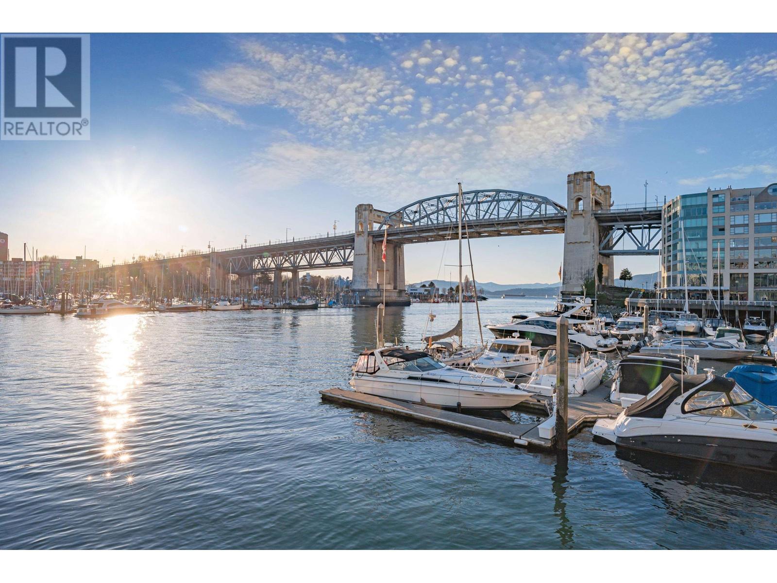 Listing Picture 6 of 28 : 1202 1625 HORNBY STREET, Vancouver / 溫哥華 - 魯藝地產 Yvonne Lu Group - MLS Medallion Club Member