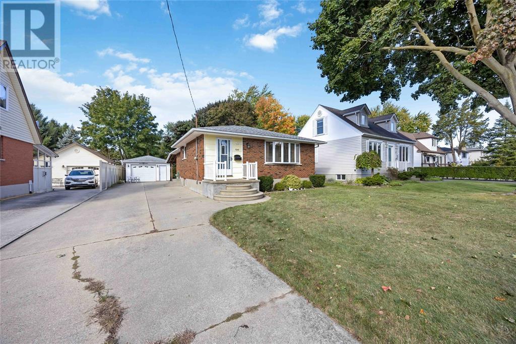 1049 Briarfield Avenue, Sarnia, Ontario  N7V 4A2 - Photo 6 - 24024048