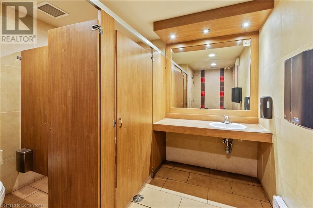 4025 Dorchester Road, Niagara Falls, Ontario  L2E 6N1 - Photo 20 - 40662040