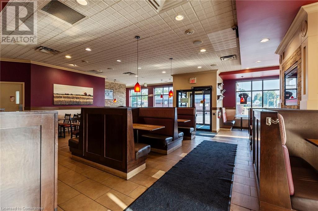 4025 Dorchester Road, Niagara Falls, Ontario  L2E 6N1 - Photo 17 - 40662040