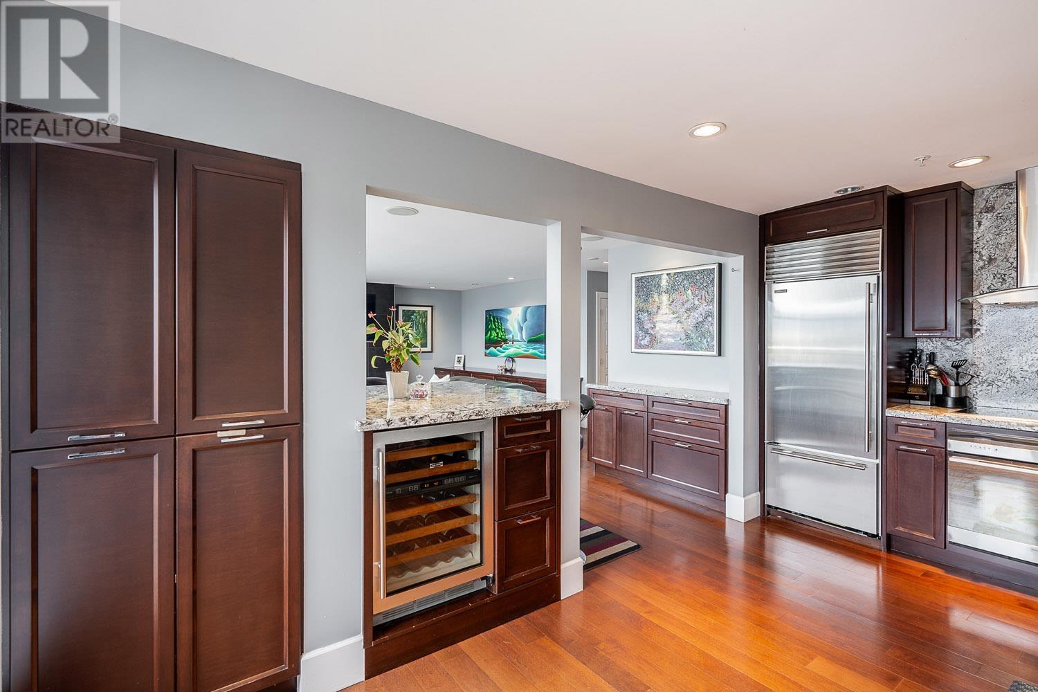 Listing Picture 15 of 37 : PH20 2175 W 3RD AVENUE, Vancouver / 溫哥華 - 魯藝地產 Yvonne Lu Group - MLS Medallion Club Member