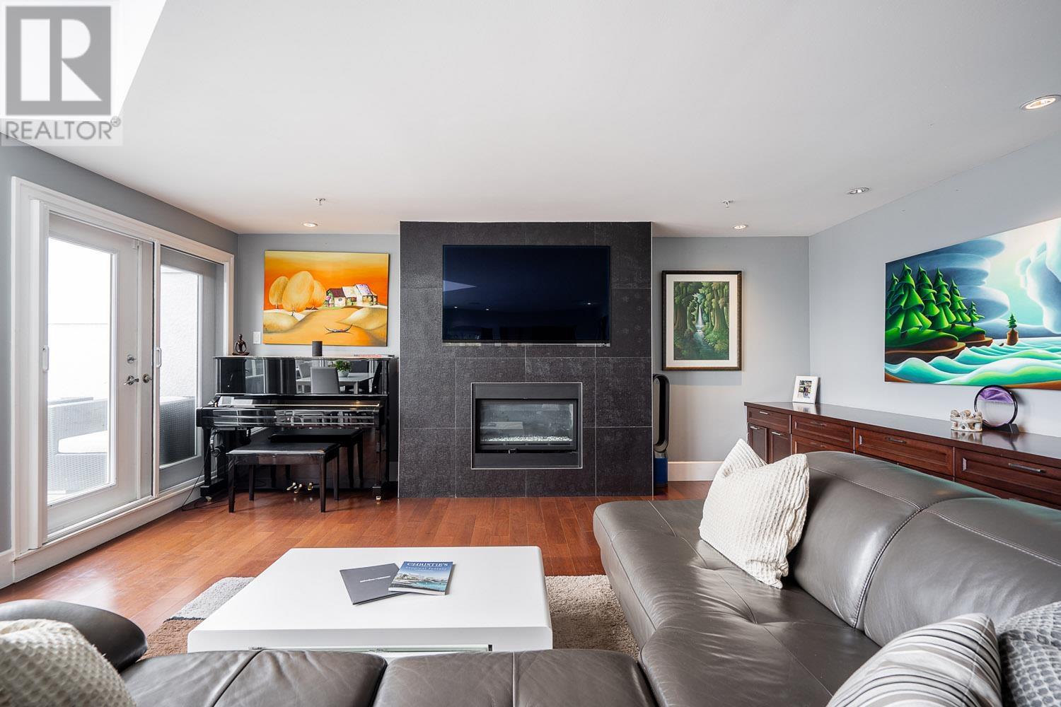 Listing Picture 11 of 37 : PH20 2175 W 3RD AVENUE, Vancouver / 溫哥華 - 魯藝地產 Yvonne Lu Group - MLS Medallion Club Member