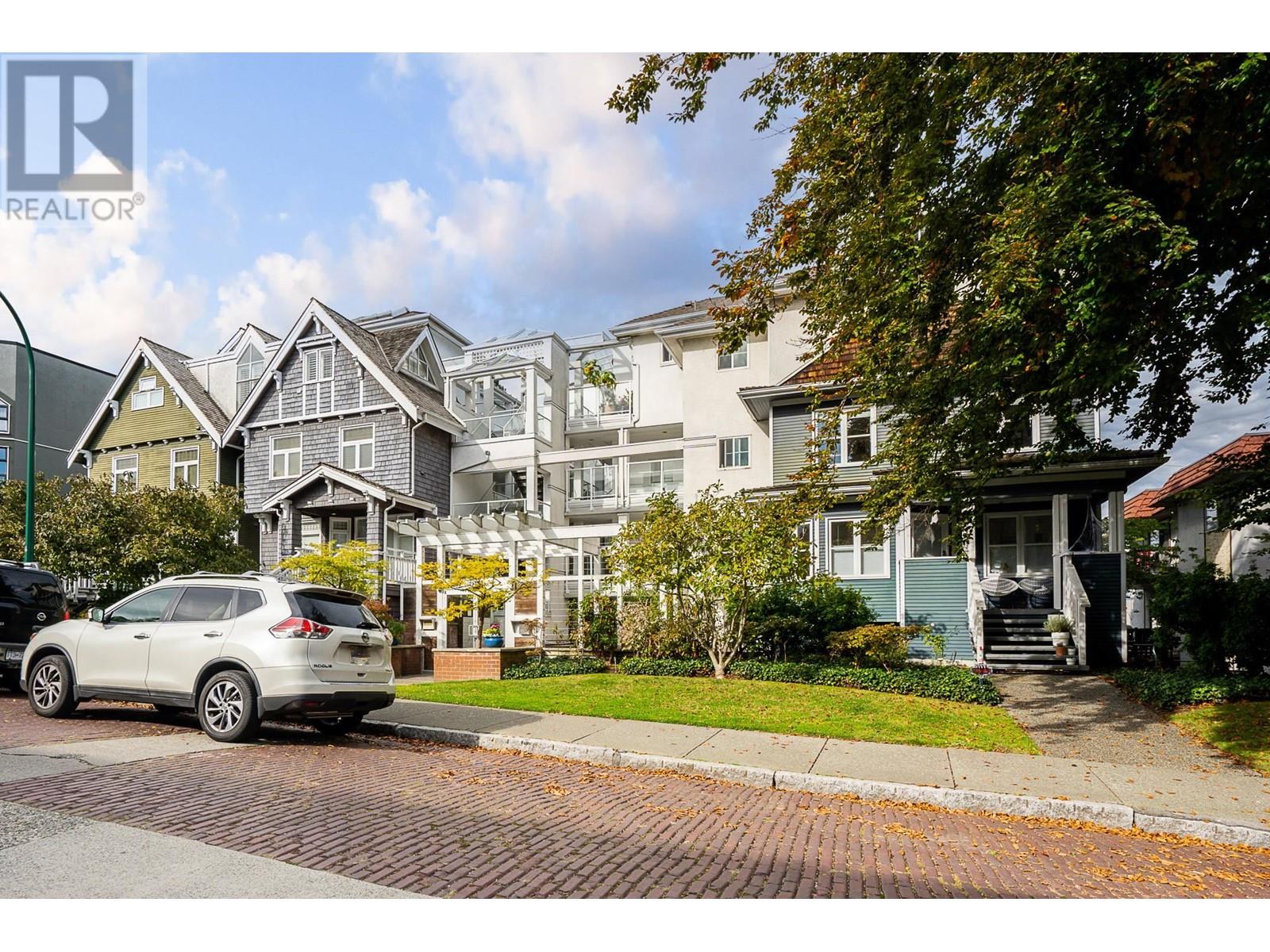 Listing Picture 36 of 37 : PH20 2175 W 3RD AVENUE, Vancouver / 溫哥華 - 魯藝地產 Yvonne Lu Group - MLS Medallion Club Member