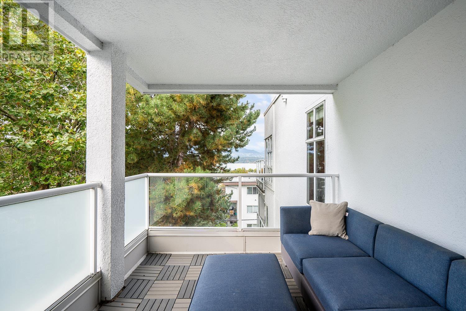 Listing Picture 19 of 37 : PH20 2175 W 3RD AVENUE, Vancouver / 溫哥華 - 魯藝地產 Yvonne Lu Group - MLS Medallion Club Member