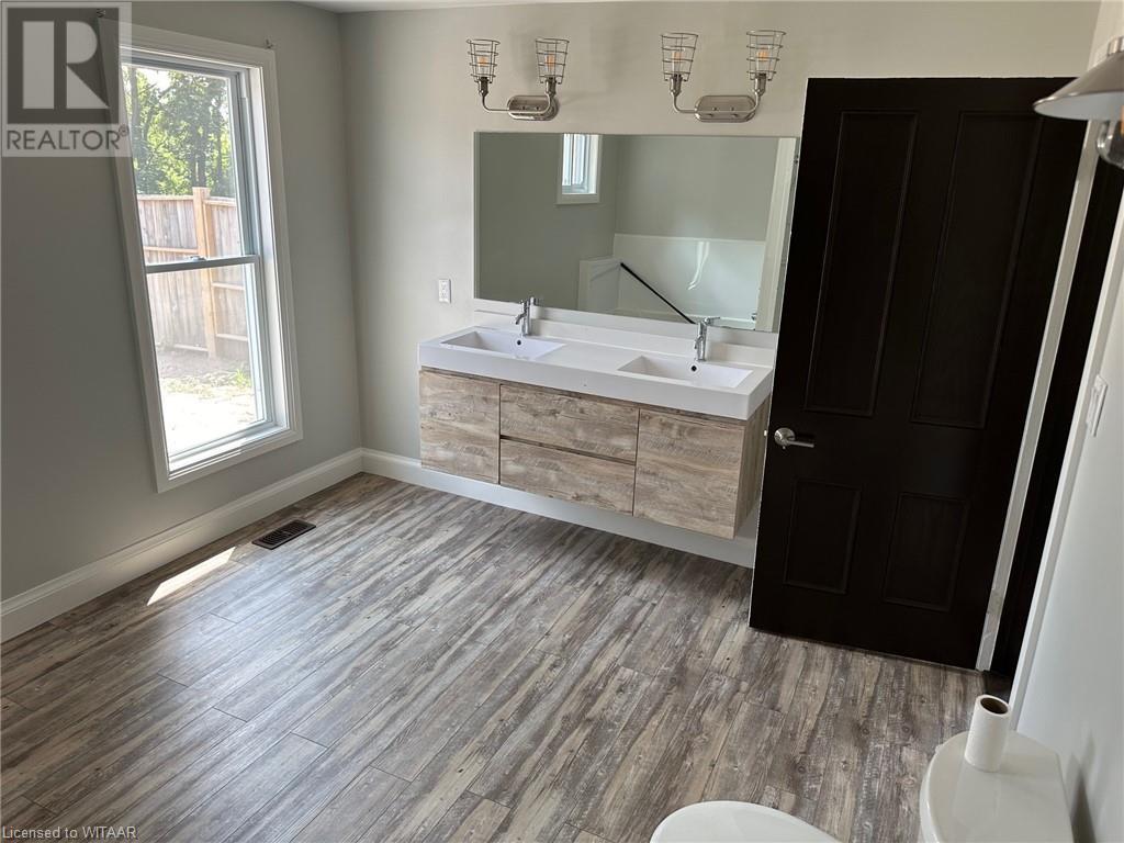 53 London Street W, Tillsonburg, Ontario  N4G 2L4 - Photo 15 - 40635070