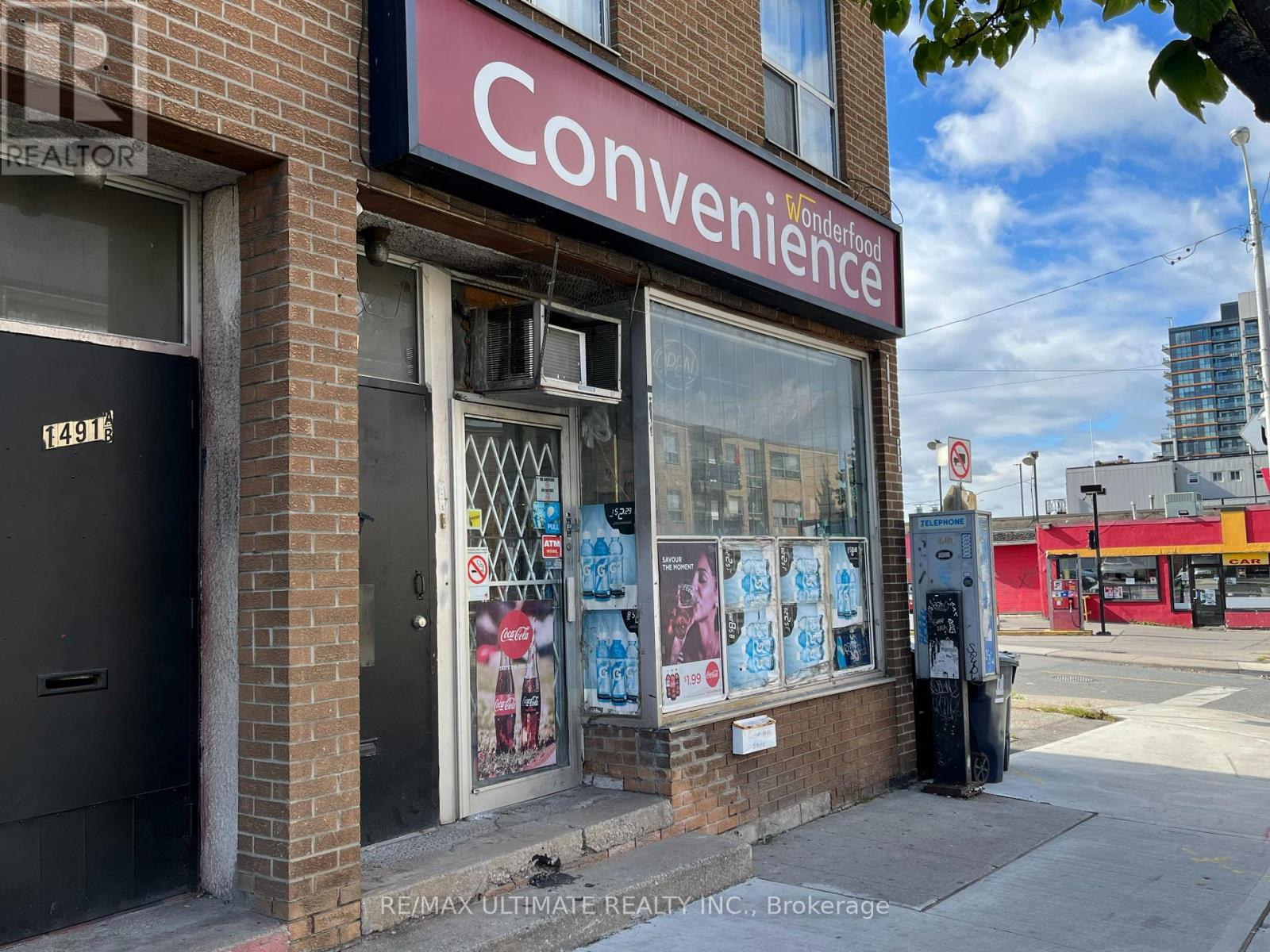 1493 Eglinton Avenue W, Toronto (Oakwood Village), Ontario  M6E 2G6 - Photo 3 - C9393338