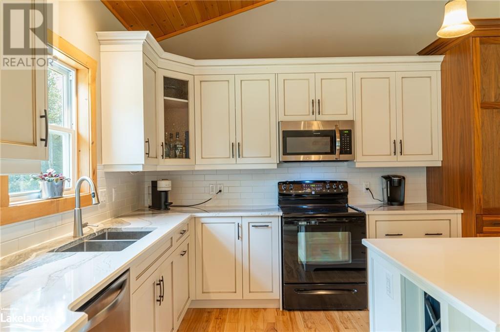 2538 Gelert Road, Haliburton, Ontario  K0M 2K0 - Photo 17 - 40634796