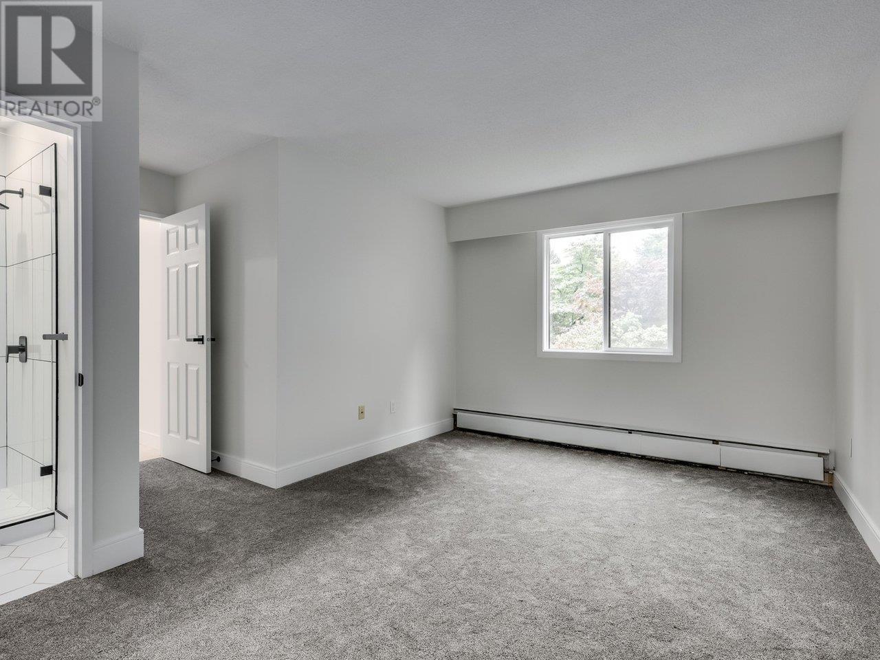 Listing Picture 13 of 25 : 307 2255 YORK AVENUE, Vancouver / 溫哥華 - 魯藝地產 Yvonne Lu Group - MLS Medallion Club Member