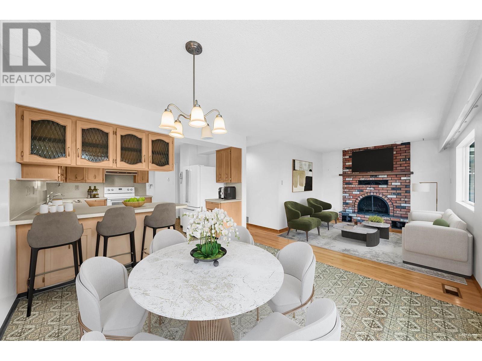 Listing Picture 17 of 40 : 4553 W 8TH AVENUE, Vancouver / 溫哥華 - 魯藝地產 Yvonne Lu Group - MLS Medallion Club Member