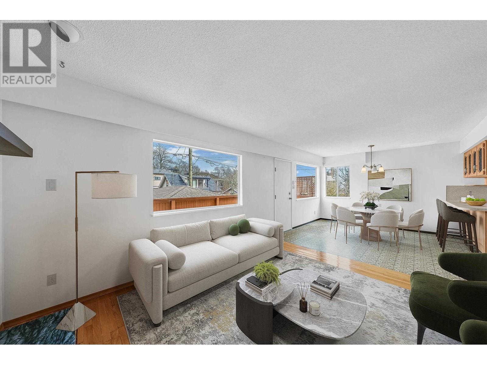 Listing Picture 19 of 40 : 4553 W 8TH AVENUE, Vancouver / 溫哥華 - 魯藝地產 Yvonne Lu Group - MLS Medallion Club Member