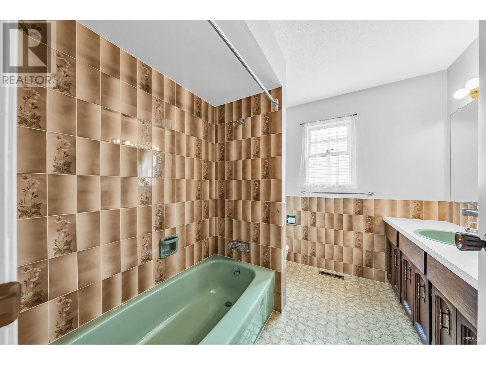 Listing Picture 31 of 40 : 4553 W 8TH AVENUE, Vancouver / 溫哥華 - 魯藝地產 Yvonne Lu Group - MLS Medallion Club Member