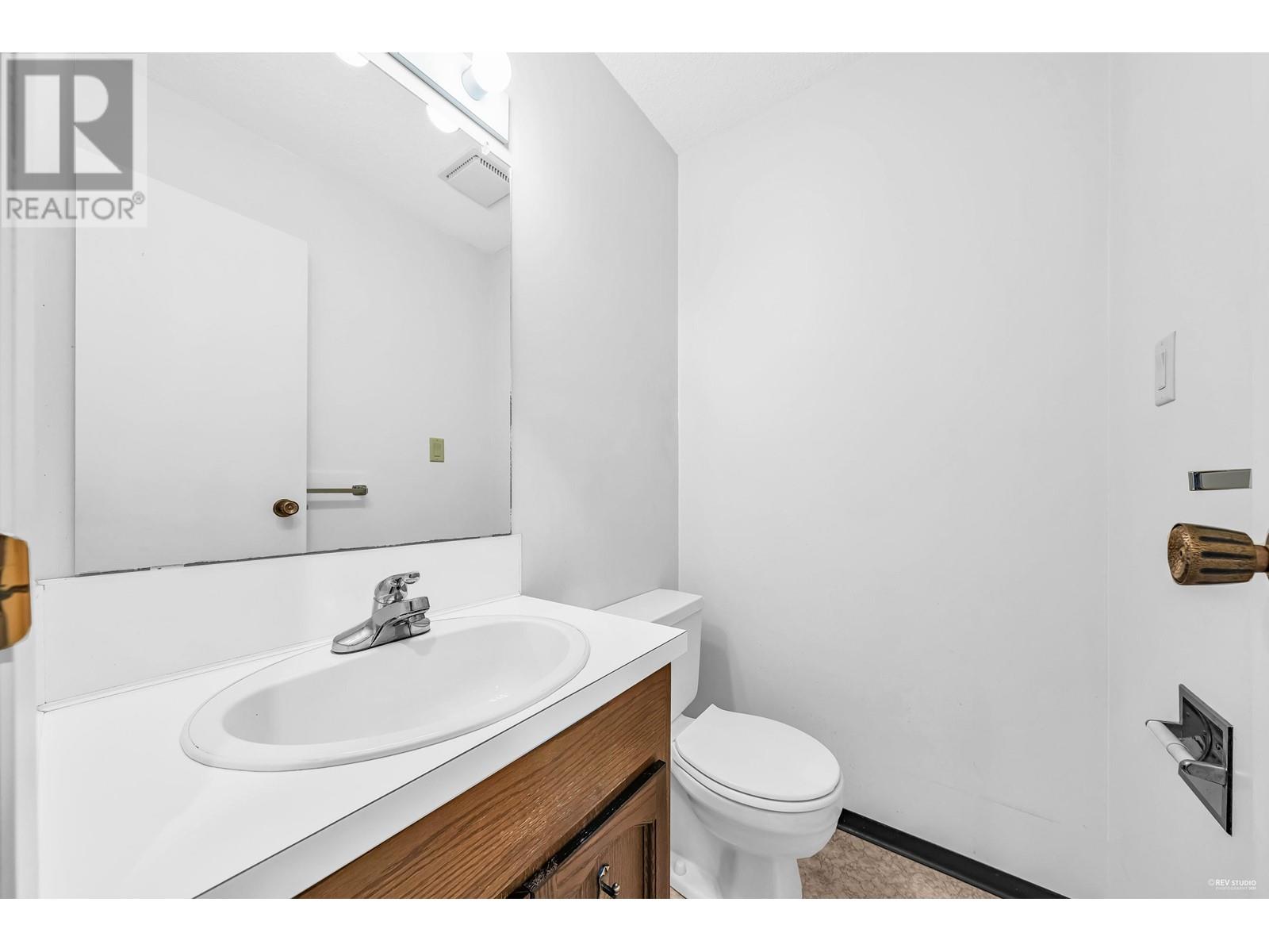 Listing Picture 33 of 40 : 4553 W 8TH AVENUE, Vancouver / 溫哥華 - 魯藝地產 Yvonne Lu Group - MLS Medallion Club Member