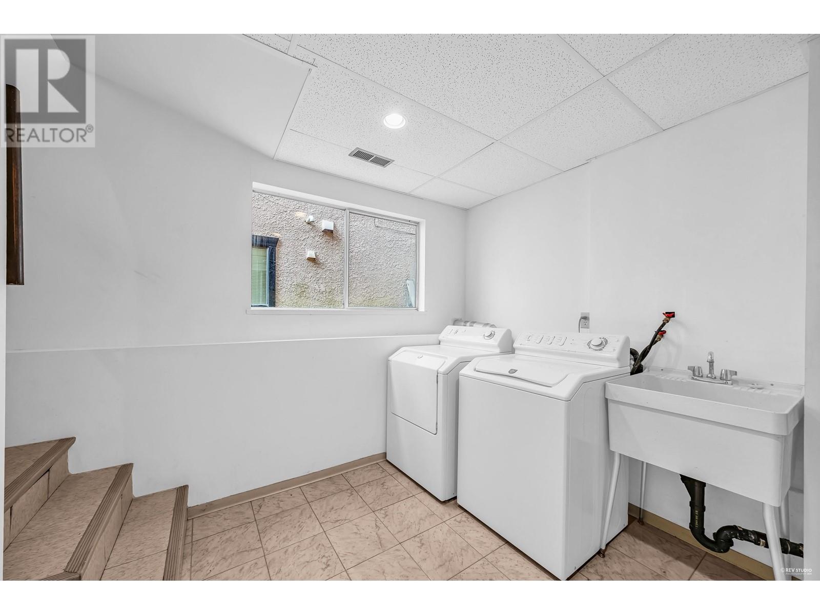 Listing Picture 34 of 40 : 4553 W 8TH AVENUE, Vancouver / 溫哥華 - 魯藝地產 Yvonne Lu Group - MLS Medallion Club Member