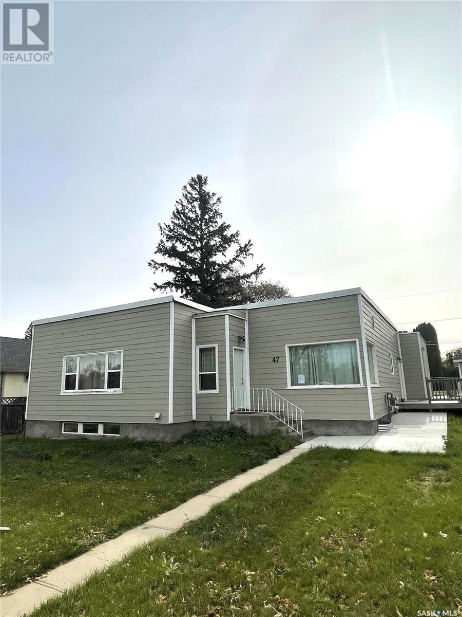 Property at 47 21st STREET E image