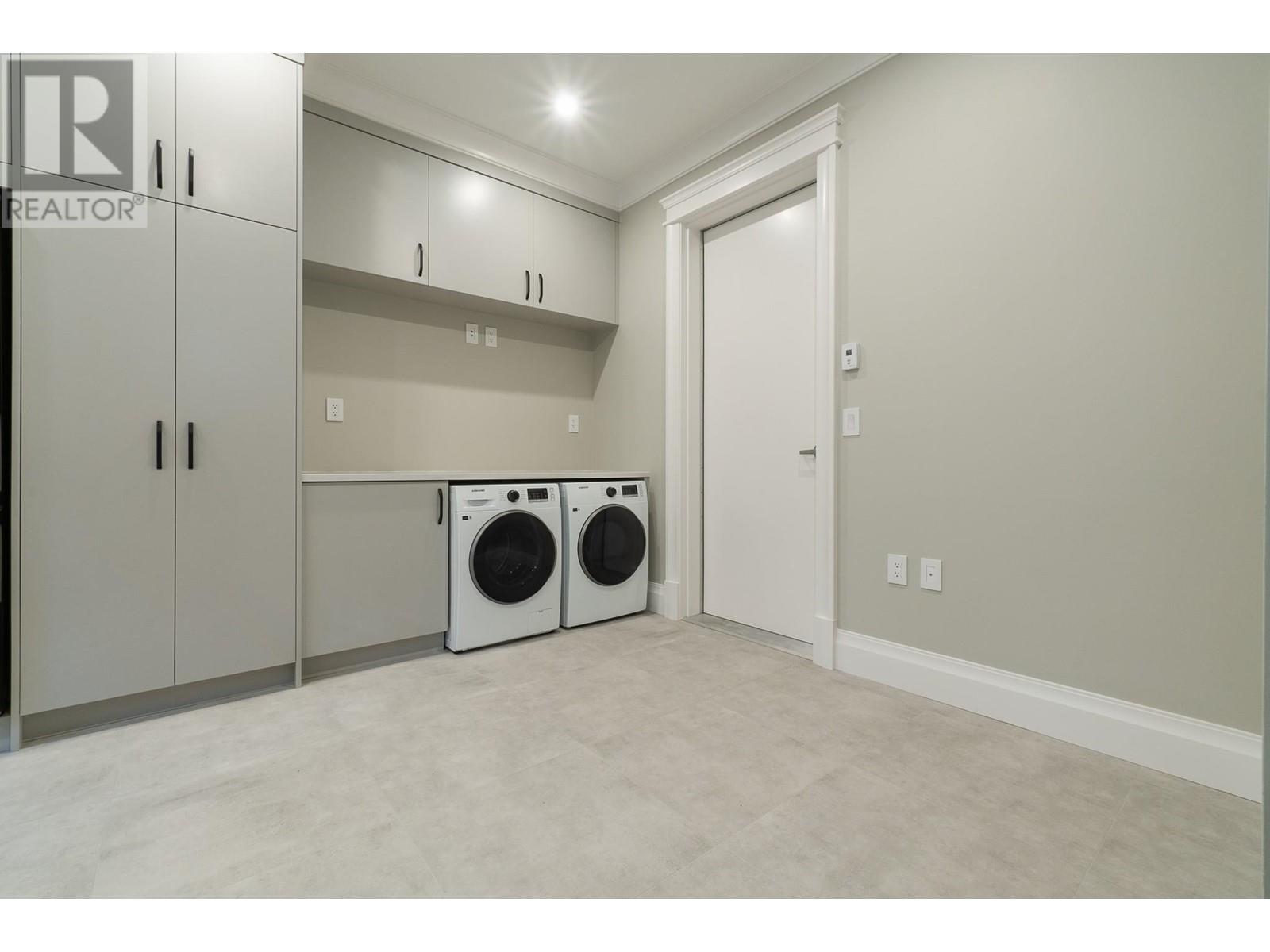 Listing Picture 30 of 33 : 3349 W 37TH AVENUE, Vancouver / 溫哥華 - 魯藝地產 Yvonne Lu Group - MLS Medallion Club Member