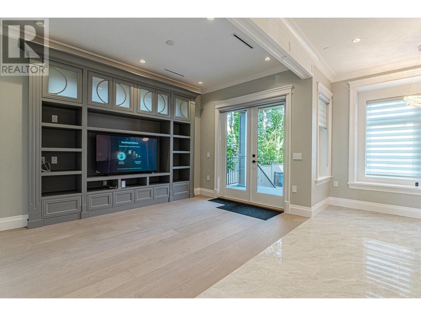 Listing Picture 9 of 33 : 3349 W 37TH AVENUE, Vancouver / 溫哥華 - 魯藝地產 Yvonne Lu Group - MLS Medallion Club Member