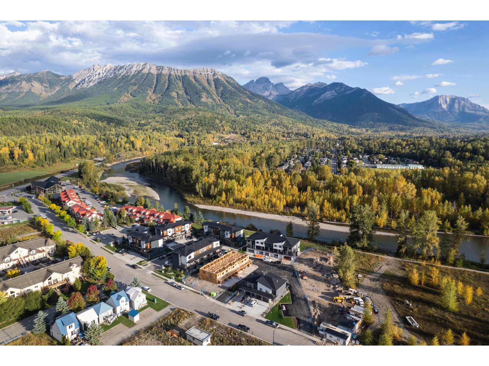 800 Riverside  Way Unit# 202, Fernie, British Columbia  V0B 1M7 - Photo 25 - 2480024