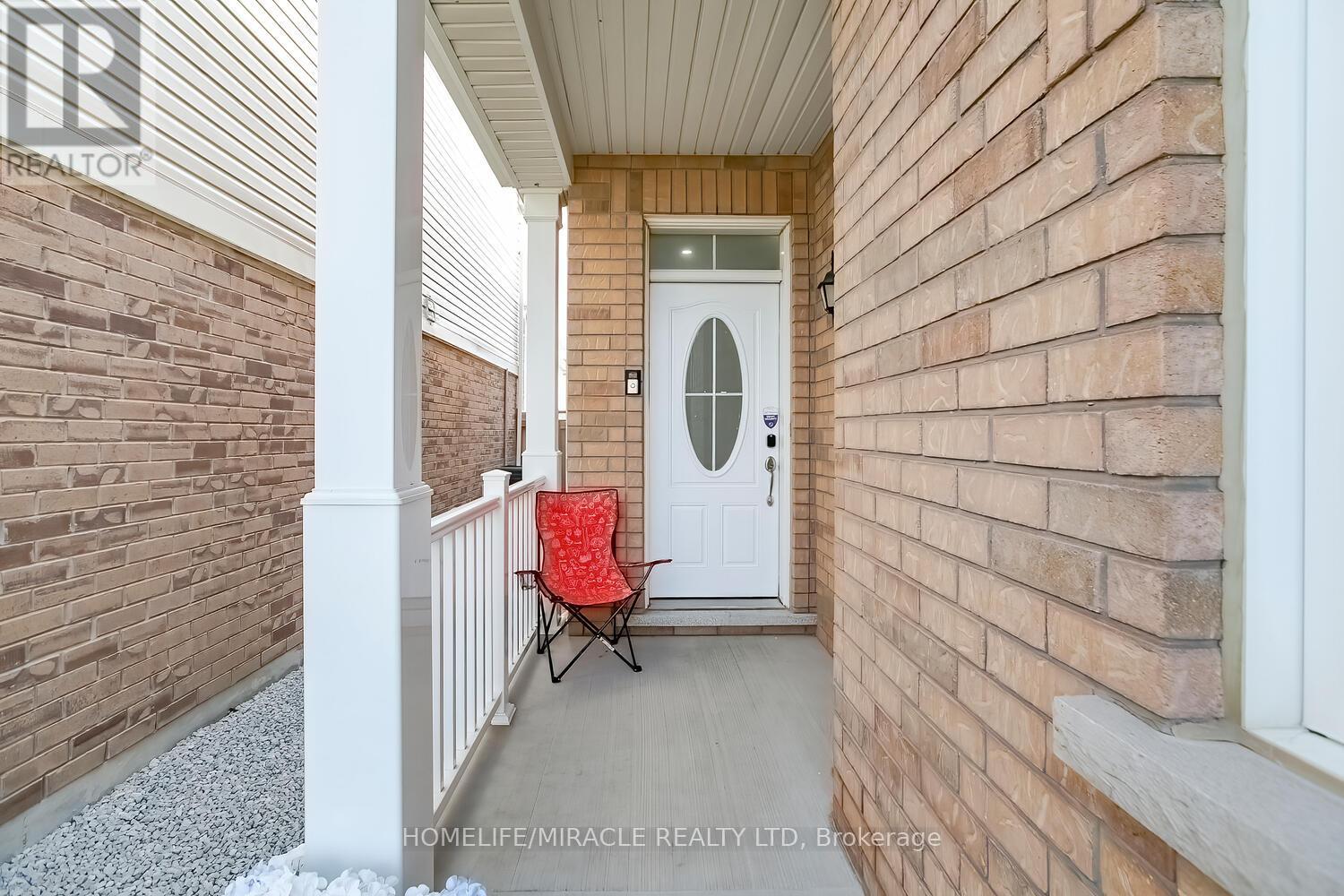 151 Robert Parkinson Drive, Brampton (Northwest Brampton), Ontario  L7A 4H4 - Photo 28 - W9393613