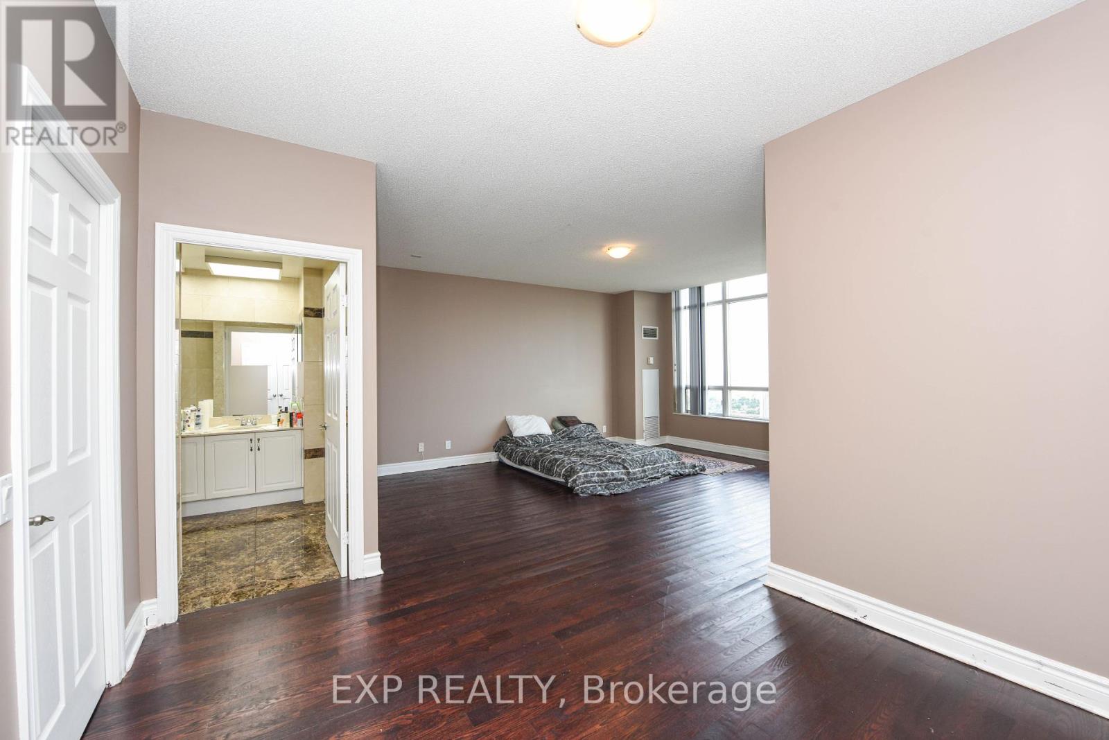 3205 - 35 Kingsbridge Garden Circle, Mississauga, Ontario  L5R 3Z5 - Photo 27 - W9385605