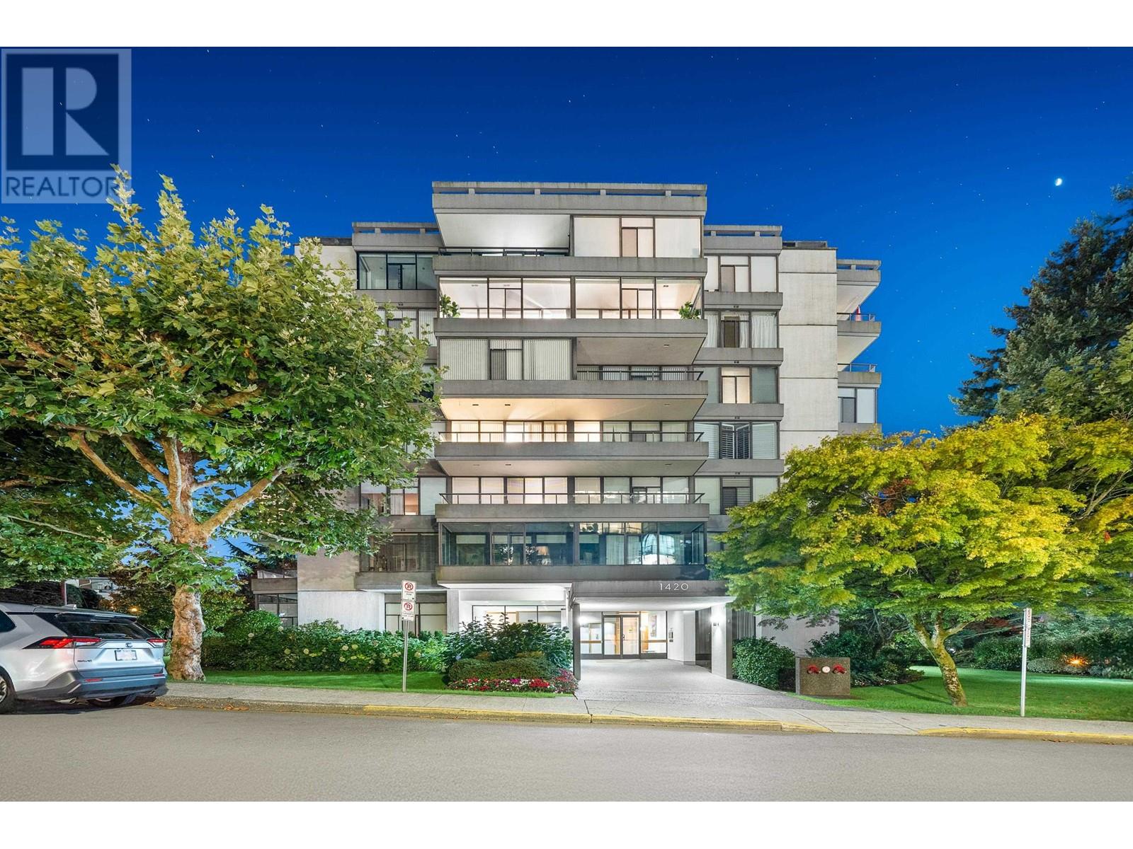 603 1420 Duchess Avenue, West Vancouver, British Columbia V7T 1H8 - Photo 1 - R2935026