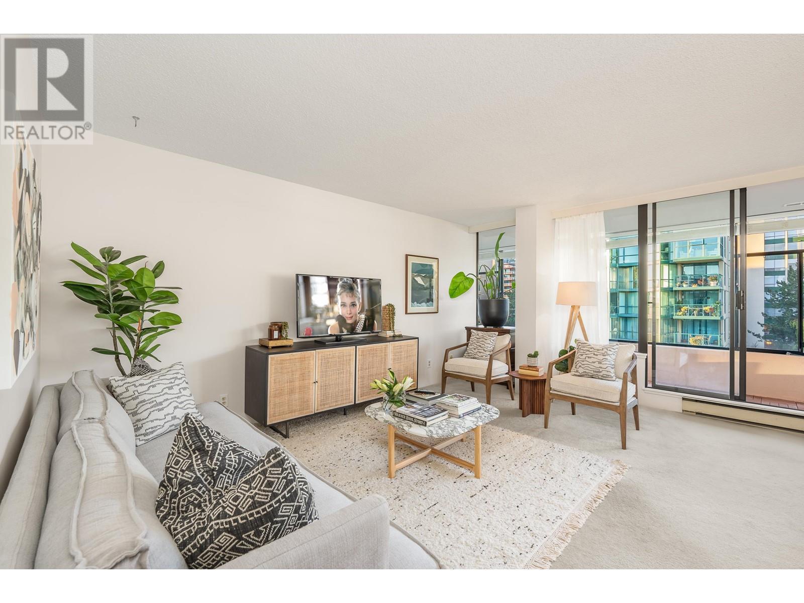 603 1420 Duchess Avenue, West Vancouver, British Columbia V7T 1H8 - Photo 3 - R2935026
