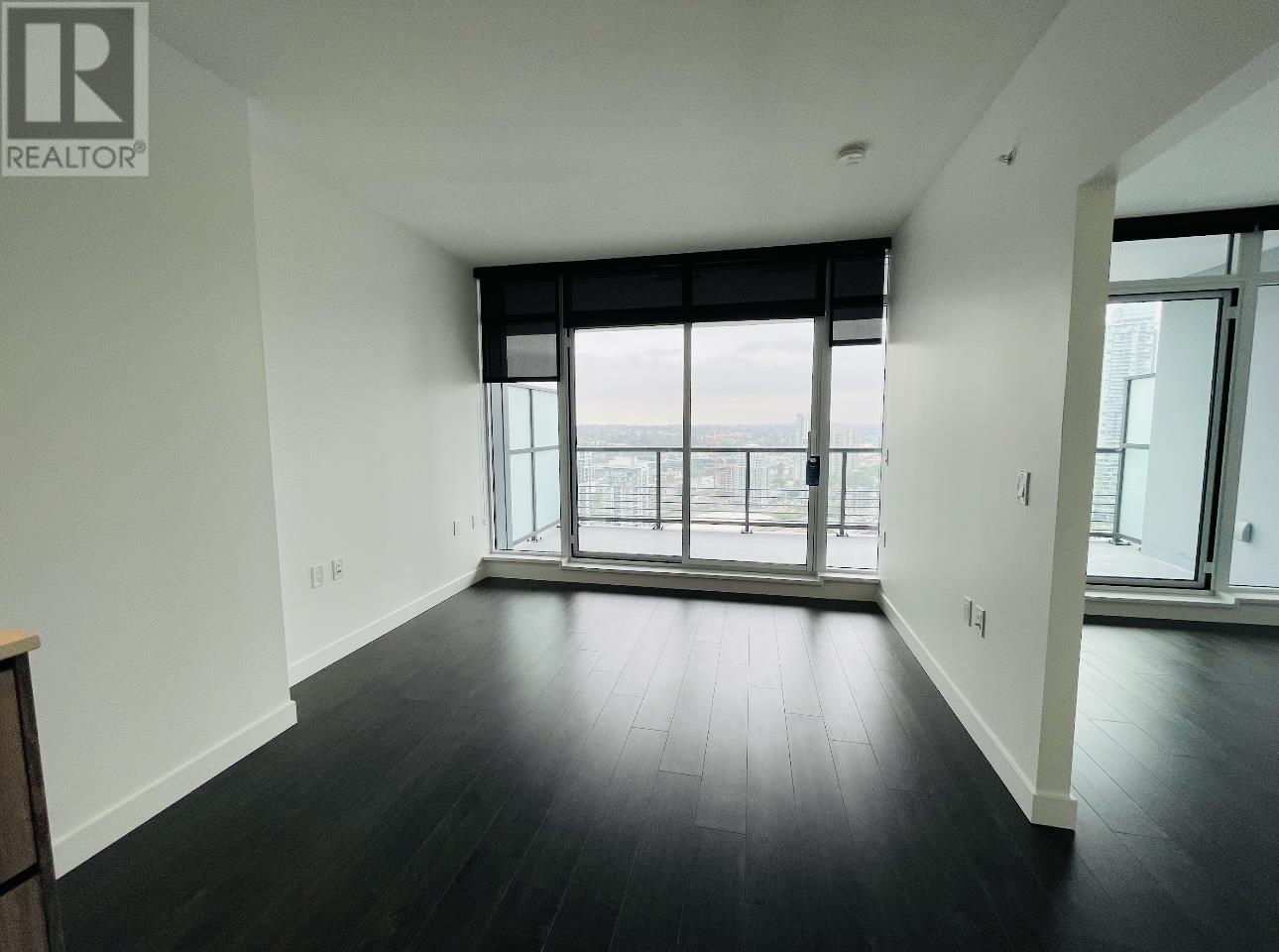 Listing Picture 10 of 14 : 2901 4720 LOUGHEED HIGHWAY, Burnaby / 本拿比 - 魯藝地產 Yvonne Lu Group - MLS Medallion Club Member