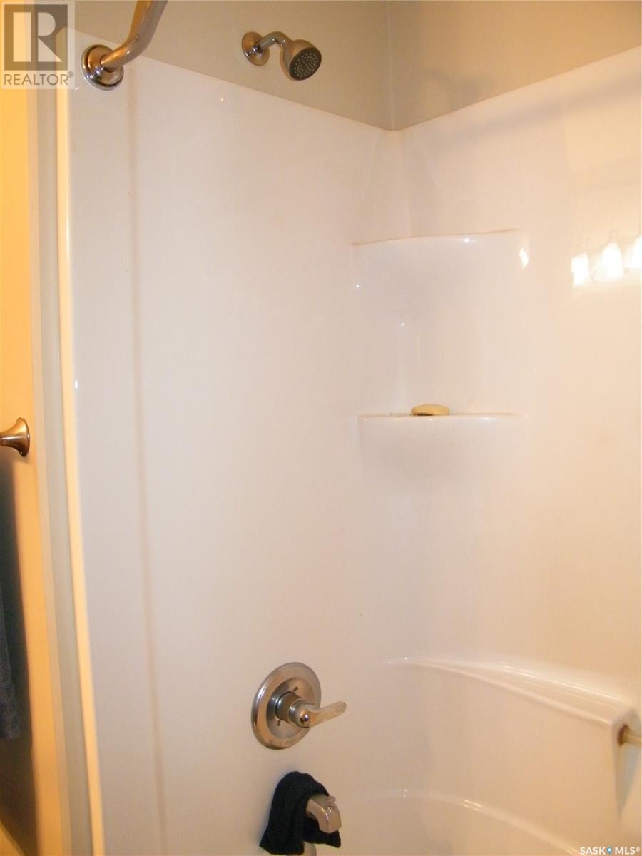 431 Centre Street, Middle Lake, Saskatchewan  S0K 2X0 - Photo 32 - SK985926