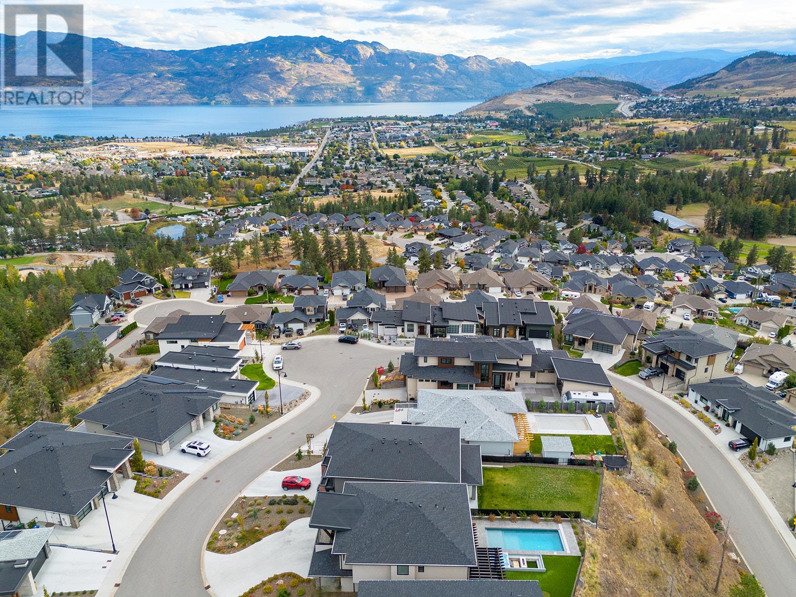 3043 Shaleview Drive West Kelowna