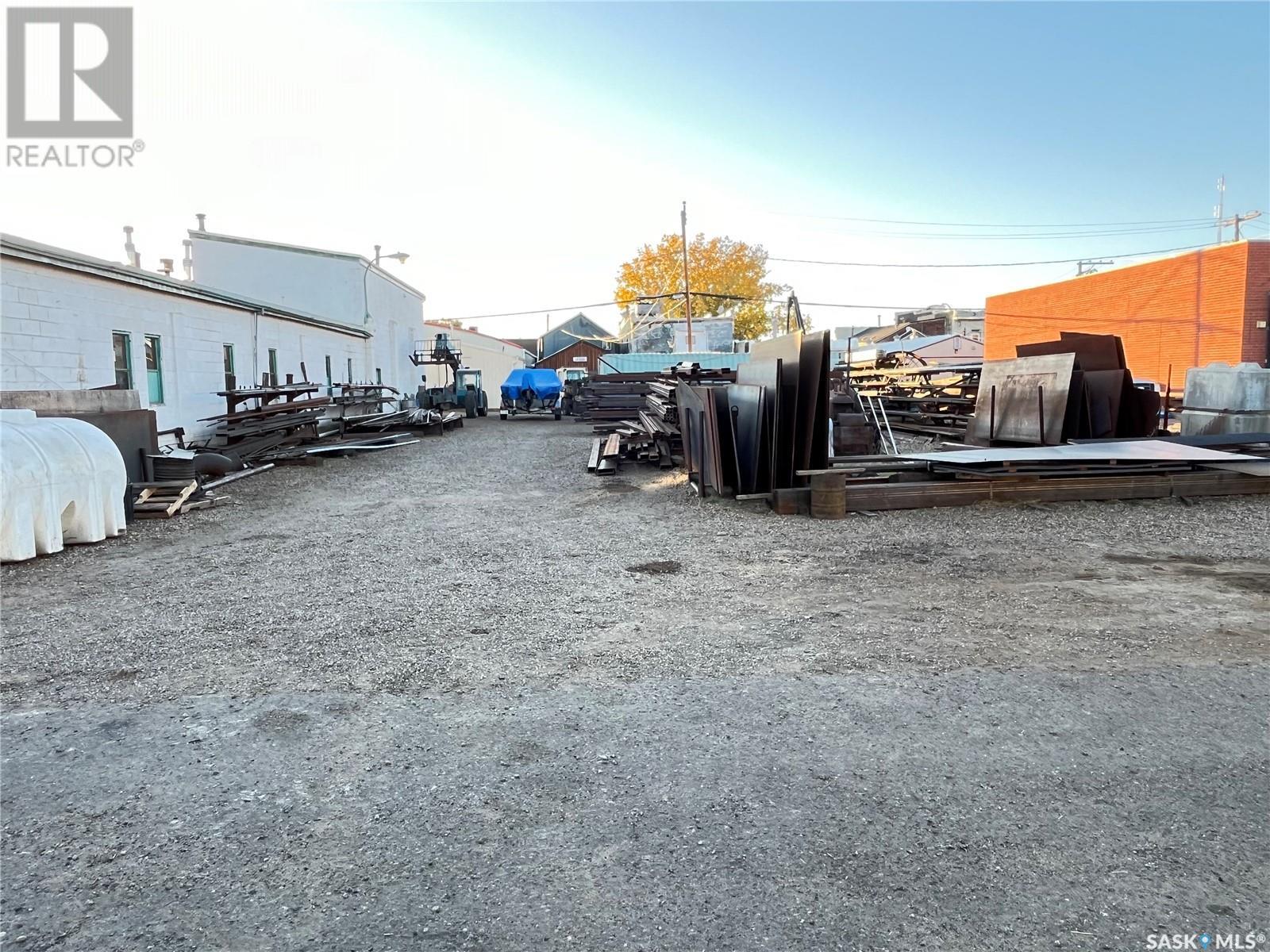 St 109/112 Harder Street, Maple Creek, Saskatchewan  S0N 1N0 - Photo 38 - SK985927