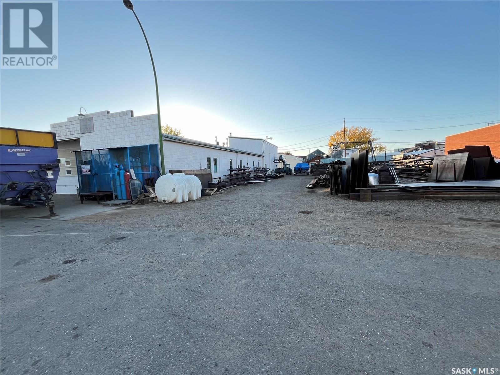 St 109/112 Harder Street, Maple Creek, Saskatchewan  S0N 1N0 - Photo 39 - SK985927