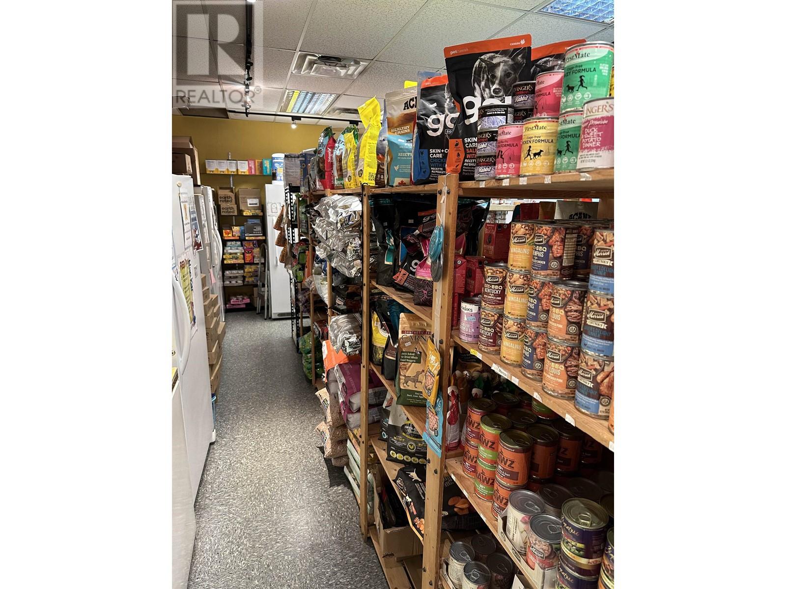 Listing Picture 3 of 4 : 2637 W 4 AVENUE, Vancouver / 溫哥華 - 魯藝地產 Yvonne Lu Group - MLS Medallion Club Member