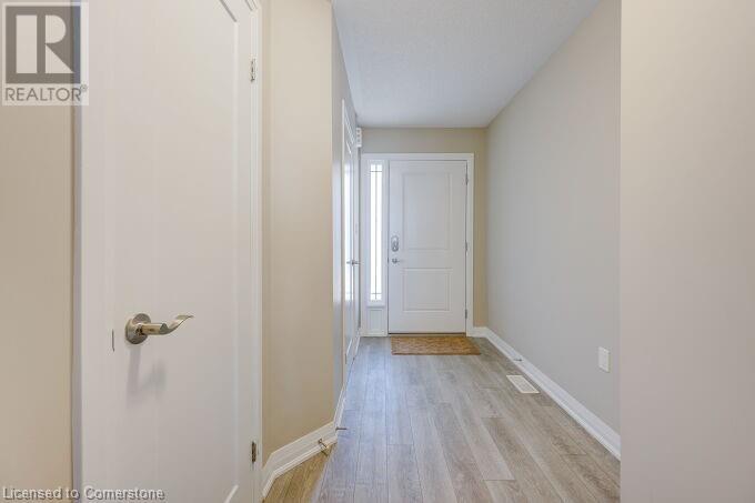 114 Laguna Village Crescent, Hamilton, Ontario  L5B 4B1 - Photo 4 - 40662236