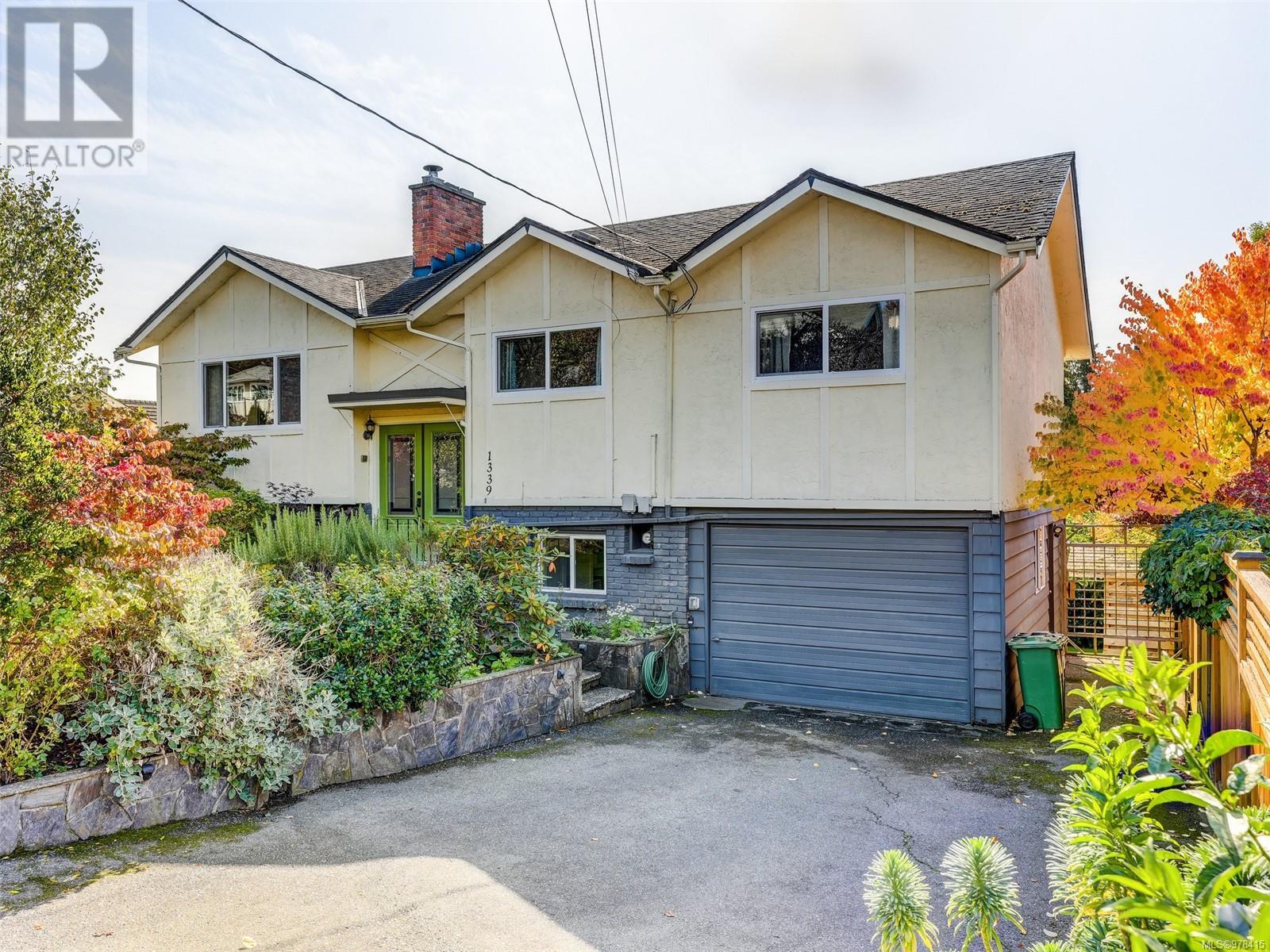 1339 May St, victoria, British Columbia