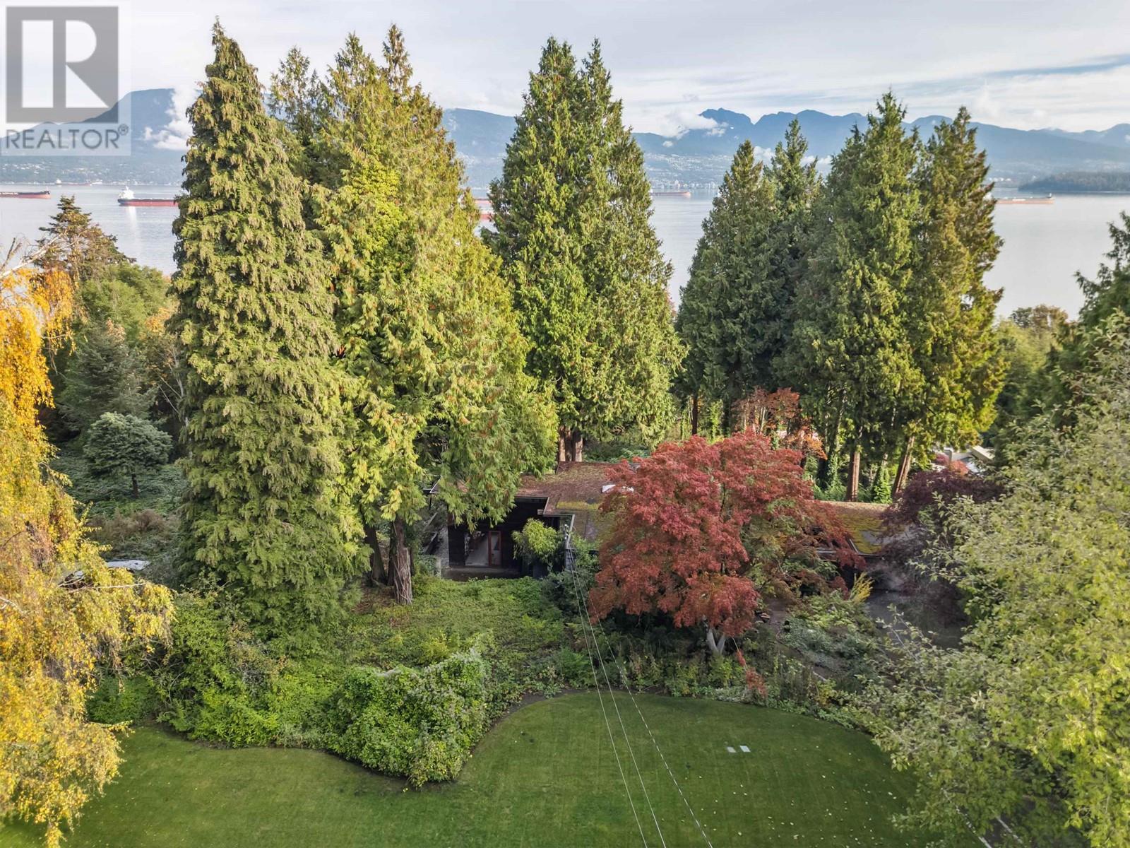4755 Belmont Avenue, Vancouver, British Columbia  V6T 1A8 - Photo 1 - R2934825