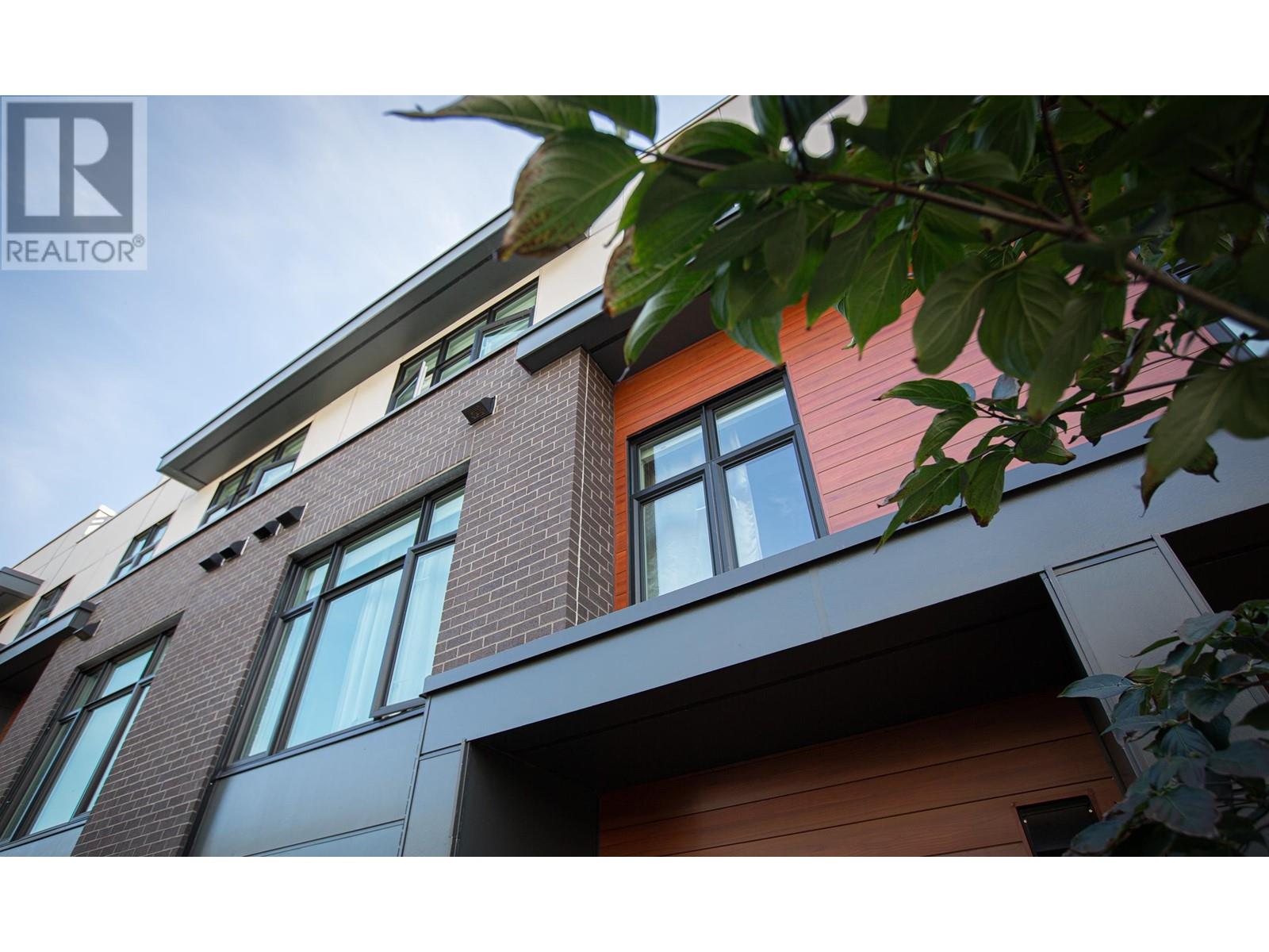 152 2035 Glenaire Drive, North Vancouver, British Columbia  V7P 1Y2 - Photo 2 - R2934530
