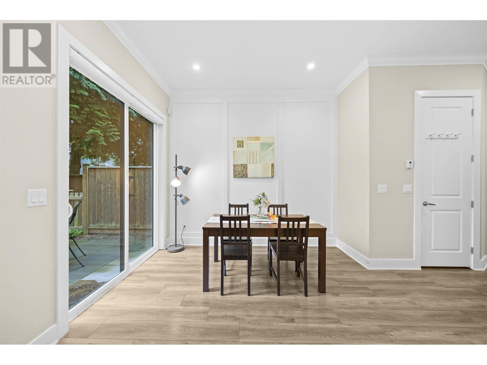 Listing Picture 10 of 28 : 10 7388 RAILWAY AVENUE, Richmond / 烈治文 - 魯藝地產 Yvonne Lu Group - MLS Medallion Club Member