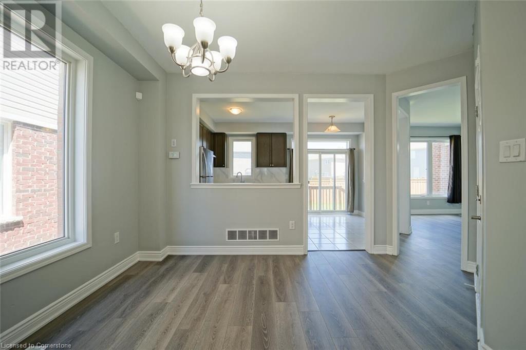 53 Sinden Road, Brantford, Ontario  N3T 0P8 - Photo 4 - 40662315