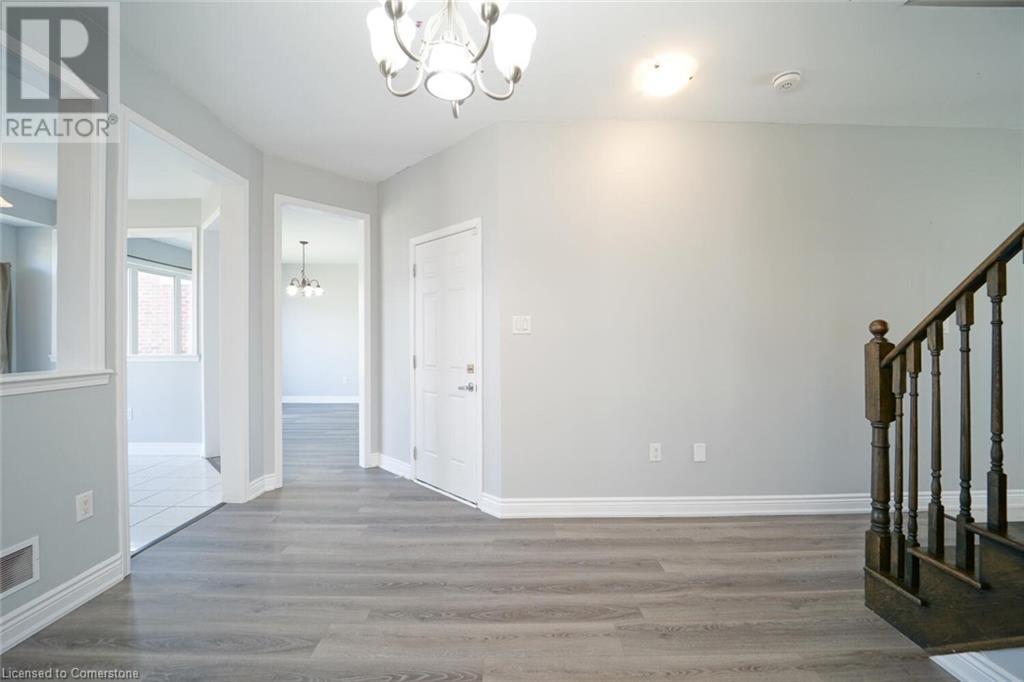 53 Sinden Road, Brantford, Ontario  N3T 0P8 - Photo 5 - 40662315